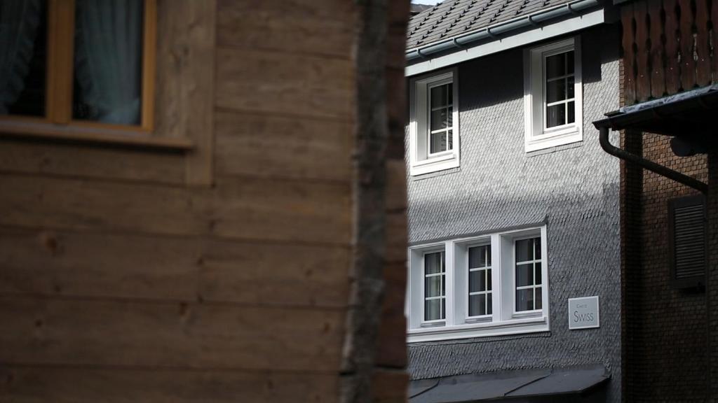 Chalet Swiss Андермат Стая снимка
